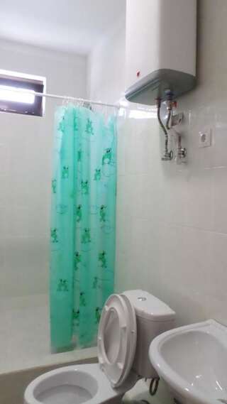 Отель Mix hotel Lime Сухум Семейный номер с ванной комнатой-1